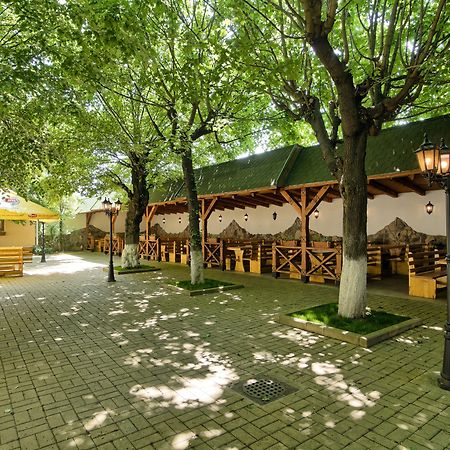 Hotel Traube Medias Exterior photo
